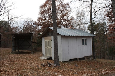 2516 Marion County 8001, Yellville, AR 72687 - photo 4