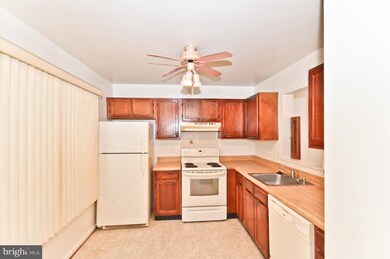745 Saint Michaels Dr, Bowie, MD 20721 - photo 6