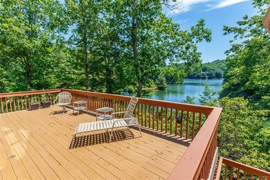 Large Open Deck to enjoy the views!