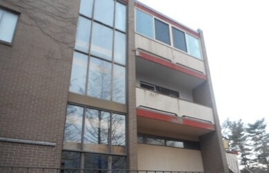 94 Beaconsfield Rd unit 202, Brookline, MA 02445 - photo 5