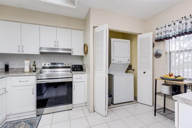 7300 Lake Circle Dr unit 303, Margate, FL 33063 - photo 7