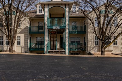 149TheBluffsBldg36Unit6Branson-5