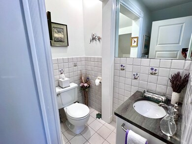 10 Chester St unit 5, Cambridge, MA 02140 - photo 7