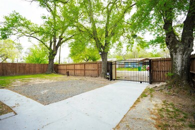 1111 Eubanks St, Houston, TX 77022 - photo 6