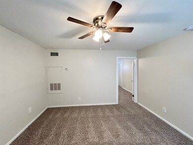 5415 Scott St unit 6, Houston, TX 77021 - photo 2