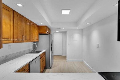 1000 Parkview Dr unit 129, Hallandale Beach, FL 33009 - photo 4