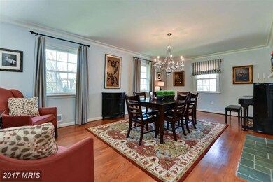 916 Emerald Dr, Alexandria, VA 22308 - photo 6