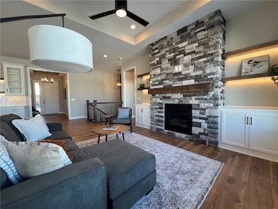 1132 SW Whitby Dr, Lee's Summit, MO 64083 - photo 5