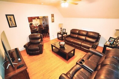 25 Lester St, Fall River, MA 02724 - photo 4