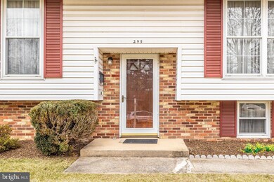 295 Pinoak Dr, Frederick, MD 21701 - photo 4