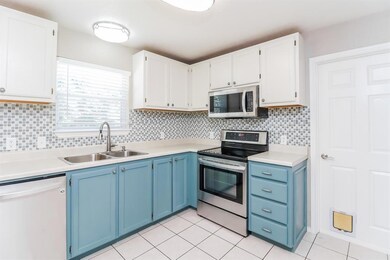 204 Bobbie Ann Ct, Granbury, TX 76049 - photo 2