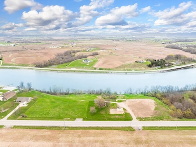 4225 Lost Dauphin Rd, Wrightstown, WI 54180 - photo 7