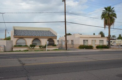 Mesa Drive Frontage