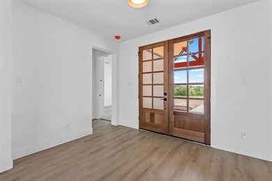 1039 Eagles Bluff Dr, Weatherford, TX 76087 - photo 5