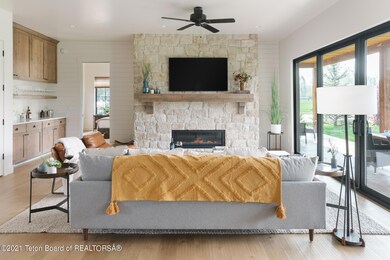 Living Straight-On to Fireplace