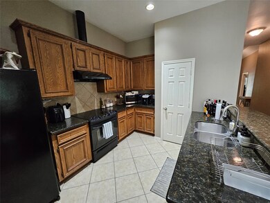 6002 Fulton Meadows Ln, Houston, TX 77092 - photo 4