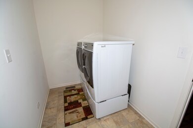 1368 Hearthstone Ln, North Aurora, IL 60542 - photo 3