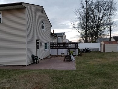 DECK & PATIO
