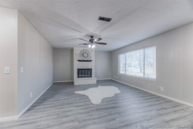 115 W Honolulu St, Broken Arrow, OK 74012 - photo 3