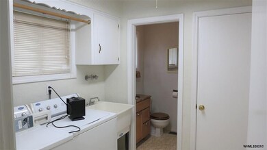 160 SE Fir Villa Rd, Dallas, OR 97338 - photo 5