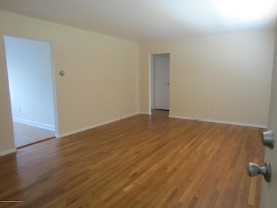 14 Laurel Place unit 14 A, Eatontown, NJ 07724 - photo 5