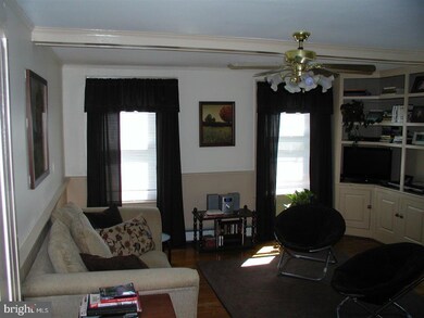 282 N Main St unit 2ND FL, Doylestown, PA 18901 - photo 4