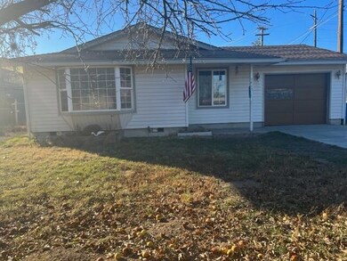 3415 SW 26th St, Redmond, OR 97756 - photo 4