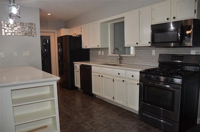 2806 Pine St, Galveston, TX 77551 - photo 6