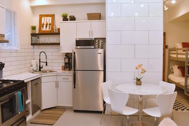 Erickson Condo C2