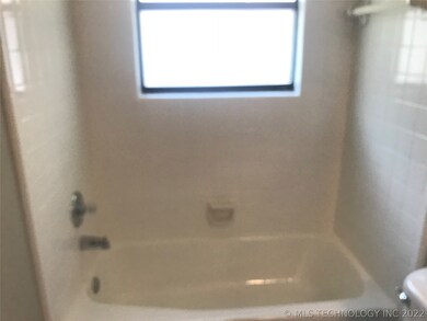 13502 S Fern St, Glenpool, OK 74033 - photo 3