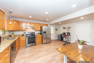 2120 S Woodcrest St, Denham Springs, LA 70726 - photo 6