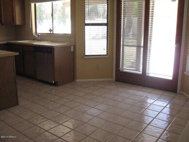 Eat-in kitchen area
