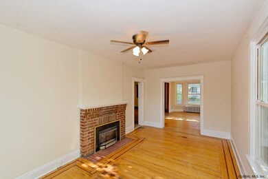 864 Lancaster St, Albany, NY 12203 - photo 5