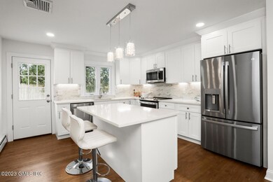 34 1/2 Orchard St, Cos Cob, CT 06807 - photo 2