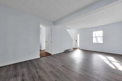 6-web-or-mls-3246-latonia-rd