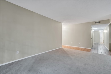 8560 Park Ln unit 29, Dallas, TX 75231 - photo 2