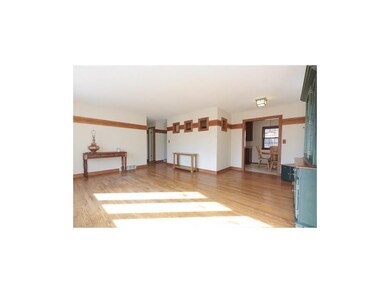 LIVING & DINING ROOM COMBINATION VIEW.