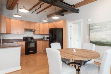 6 Bay Rd unit 18, Newmarket, NH 03857 - photo 5