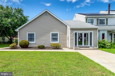 17 Adams St, Swedesboro, NJ 08085 - photo 2