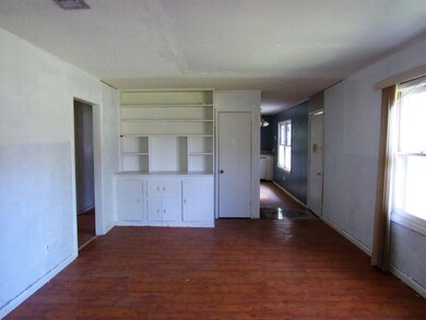 LIVING ROOM VIEW 2