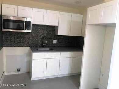 584 Main St unit 7, Stroudsburg, PA 18360 - photo 4