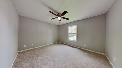 102 W Moore St, Manchester, TN 37355 - photo 6