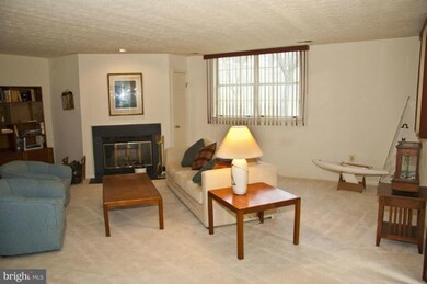 7 Pipe Hill Ct unit A, Baltimore, MD 21209 - photo 2
