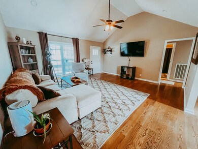 118 Doak St, Shelbyville, TN 37160 - photo 6