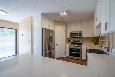 New Kitchen Quartz