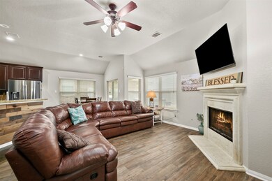 130 Country Crossing Cir, Magnolia, TX 77354 - photo 6