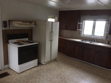 79 S Main St, Chester, VT 05143 - photo 6