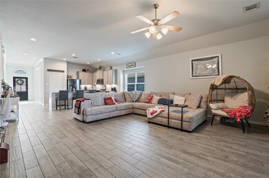 14143 Medina Dr, Baytown, TX 77523 - photo 7