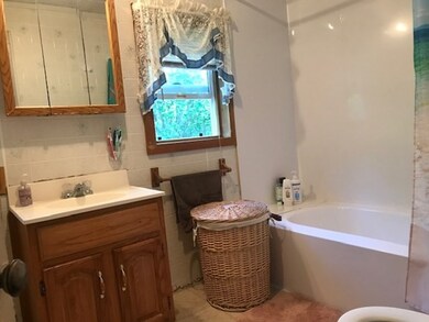 20 New Athol Rd, Orange, MA 01364 - photo 5