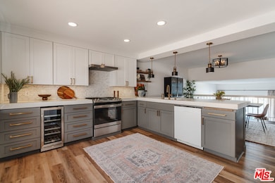 18348 Collins St unit C, Tarzana, CA 91356 - photo 7